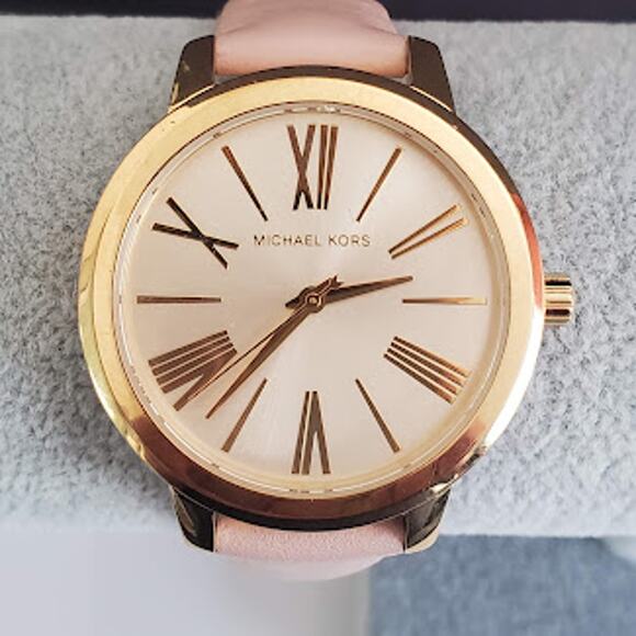 Michael Kors Hartman Ladies Watch 38mm Gold Tone with Pink Leather Band MK2558 - Picture 1 of 9